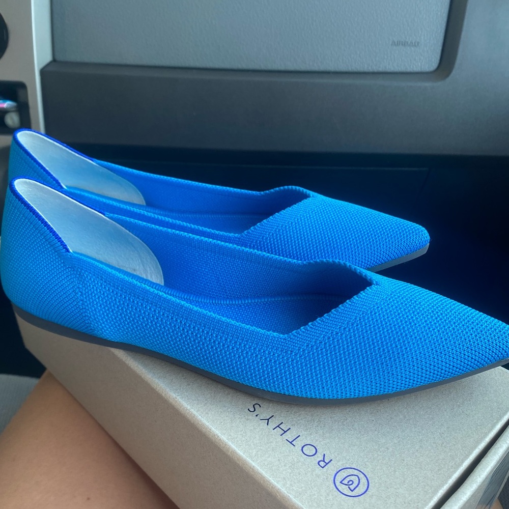 Rothy’s Peacock Points RETIRED